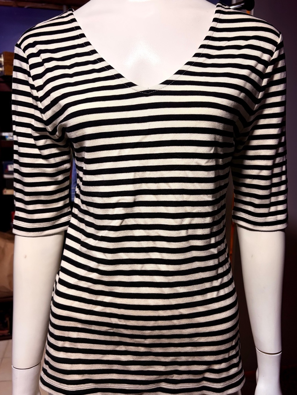 Ann Taylor Striped Black and Cream V-Neck Women's Top EUC. Size S